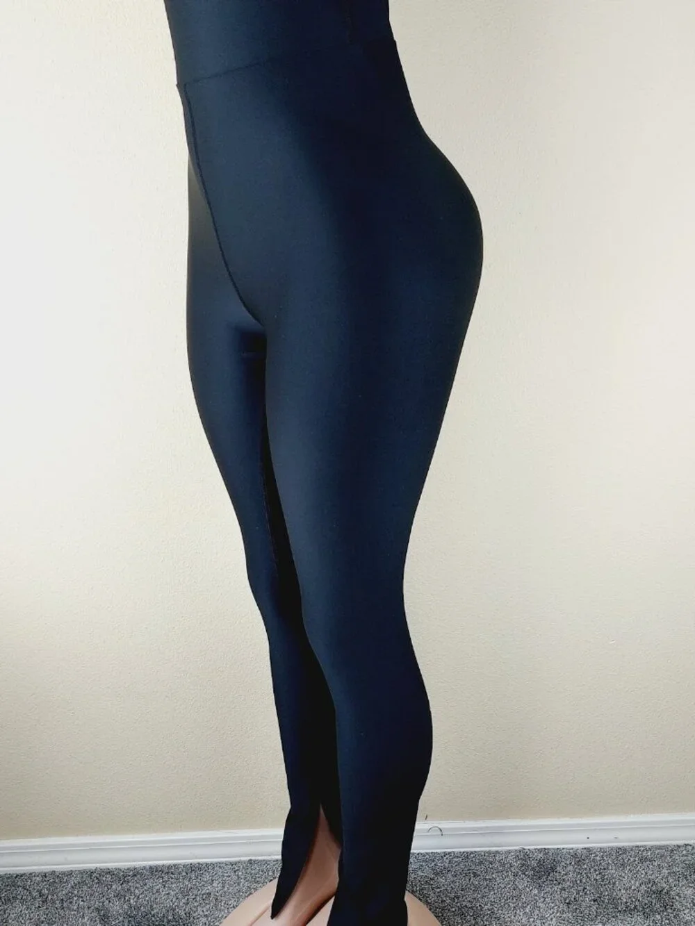 Alo Women's Black Sweetheart Neck Thin Spaghetti Strap Bodycon Jumpsuit Size S